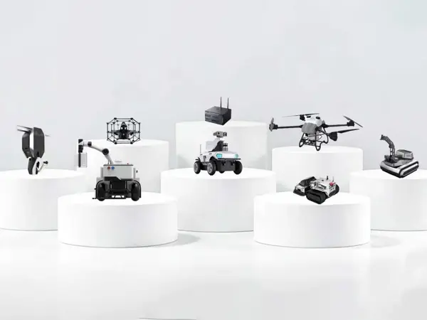 Tianjin Weide Aviation, paletli/tekerlekli şasiler ve duvara tırmanan robotlar için çok sayıda pratik proje başlatarak sahne işbirliğini derinleştiriyor